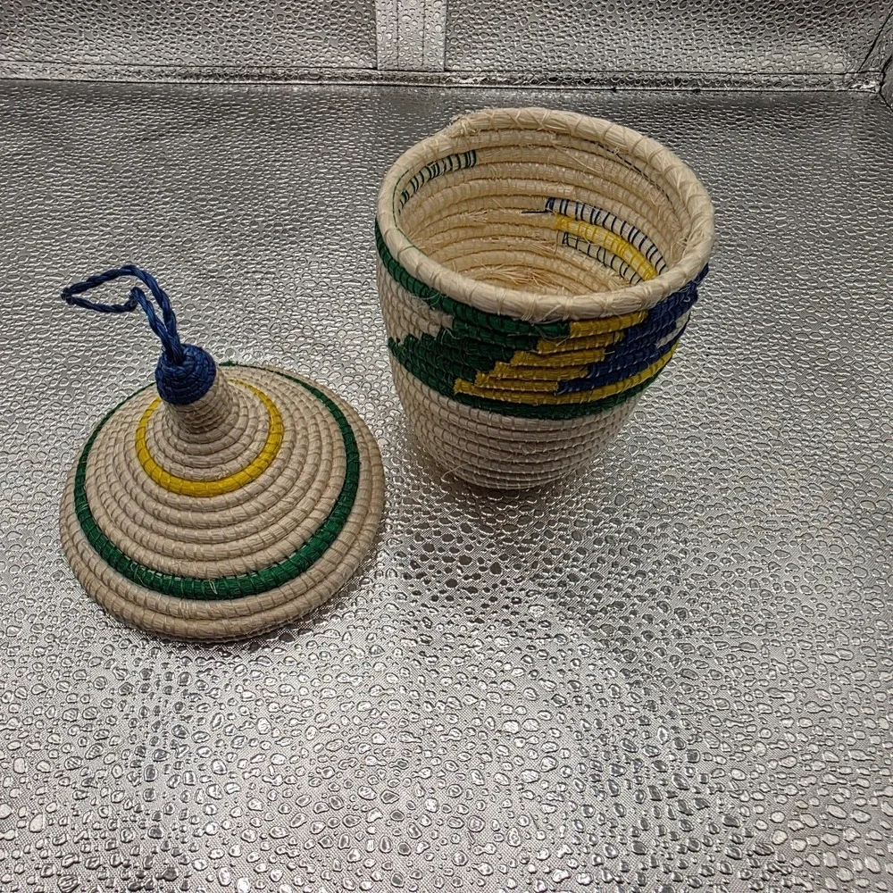 Handwoven Coiled Friendship Basket – 5 in Lidded‎ – Multicolored – Artisan Craft